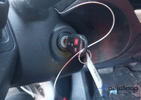 2015 Toyota Corolla Le z USA, uszkodzony, nr VIN 5YFBURHE2FP341237